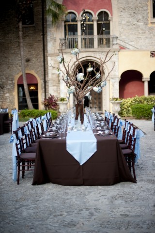 blue brown wedding tablescape